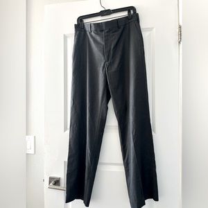 Men’s grey tailored dress pant.